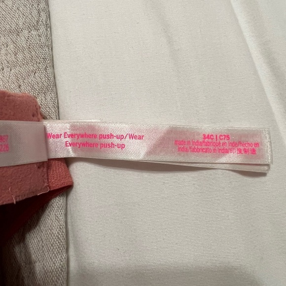PINK Victoria Secret Bra - Picture 2 of 2